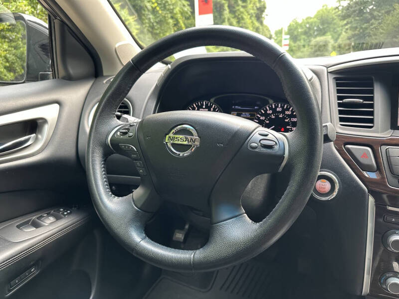 2014 Nissan Pathfinder SL