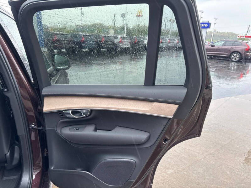 2026 Volvo XC90 B5 Core