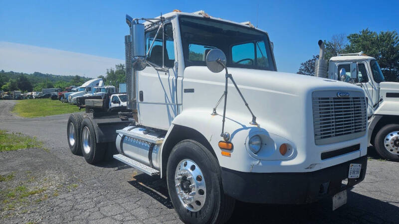 2000 Freightliner FL112
