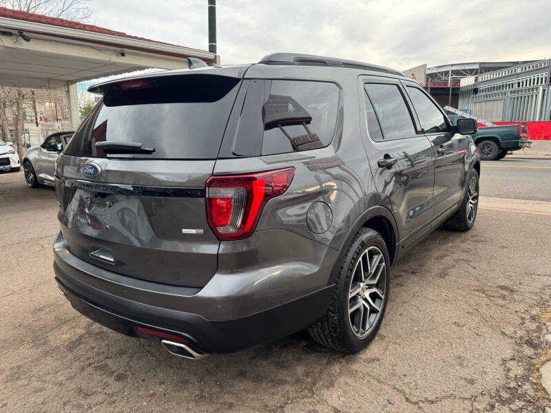 2017 Ford Explorer Sport