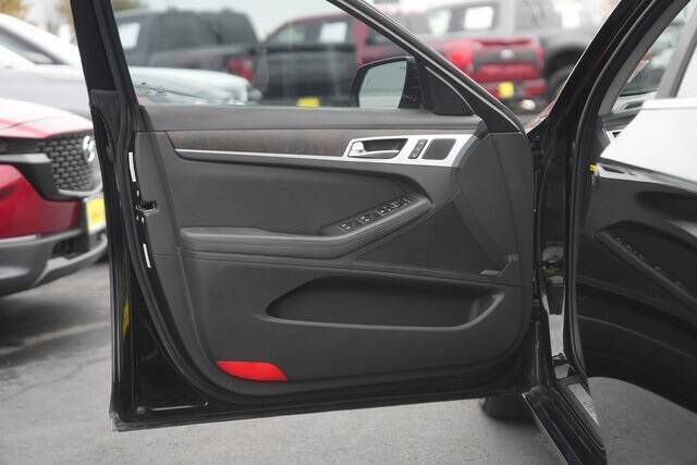 2015 Hyundai Genesis