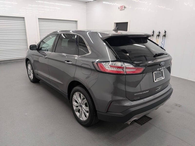 2021 Ford Edge Titanium