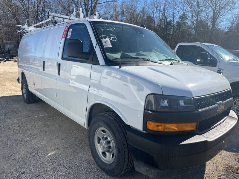 2025 Chevrolet Express 2500