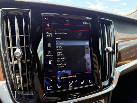 2017 Volvo S90 T6 Momentum