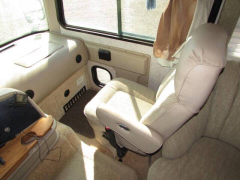2005 Tiffin ALLEGRO 32