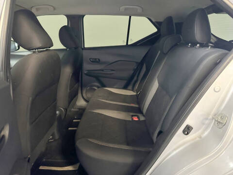 2019 Nissan Kicks S