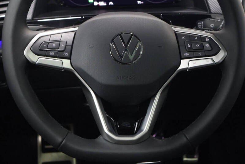 2026 Volkswagen Atlas Cross Sport SEL R-Line Black 4Motion