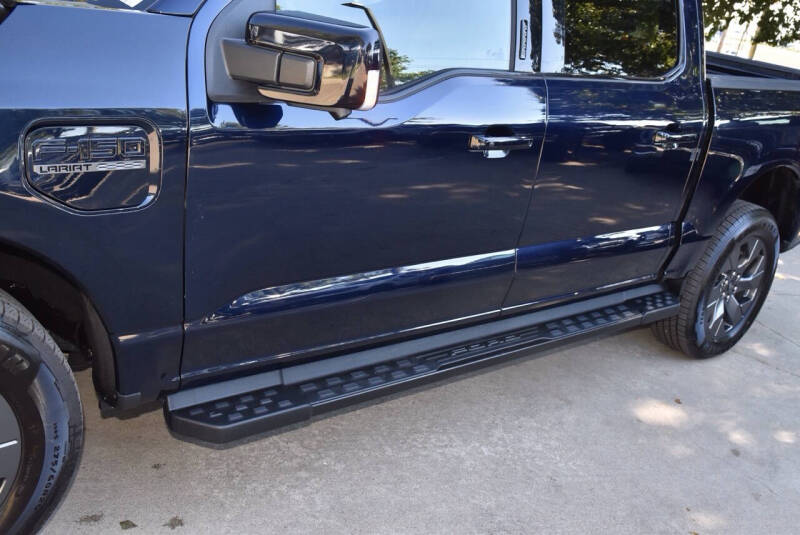 2023 Ford F-150 Lightning Lariat