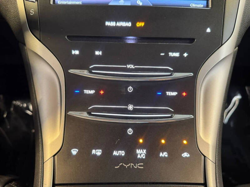 2014 Lincoln MKZ