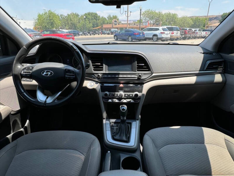 2019 Hyundai Elantra