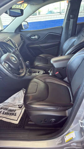 2019 Jeep Cherokee