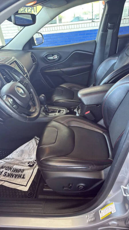 2019 Jeep Cherokee