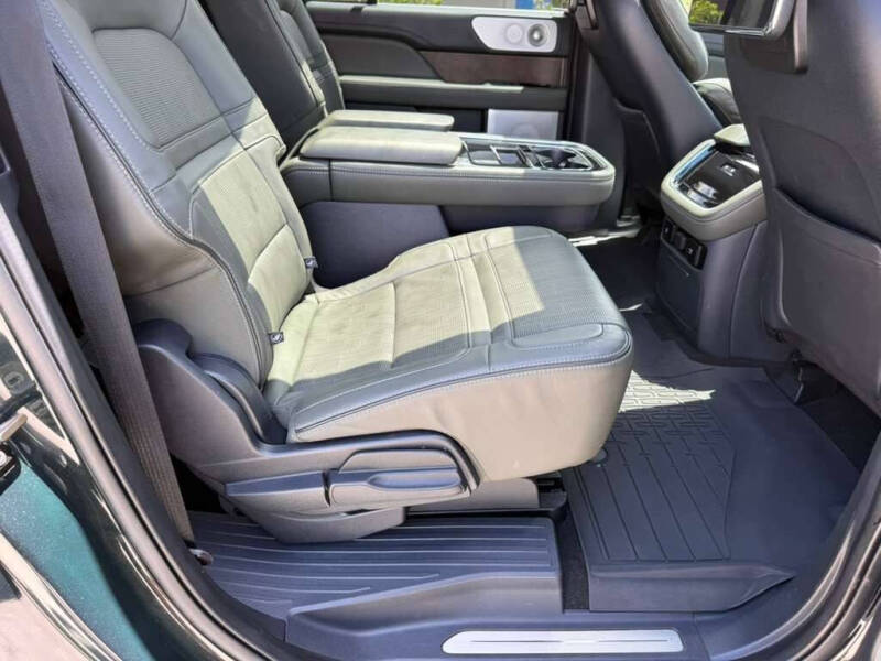 2022 Lincoln Navigator L Black Label