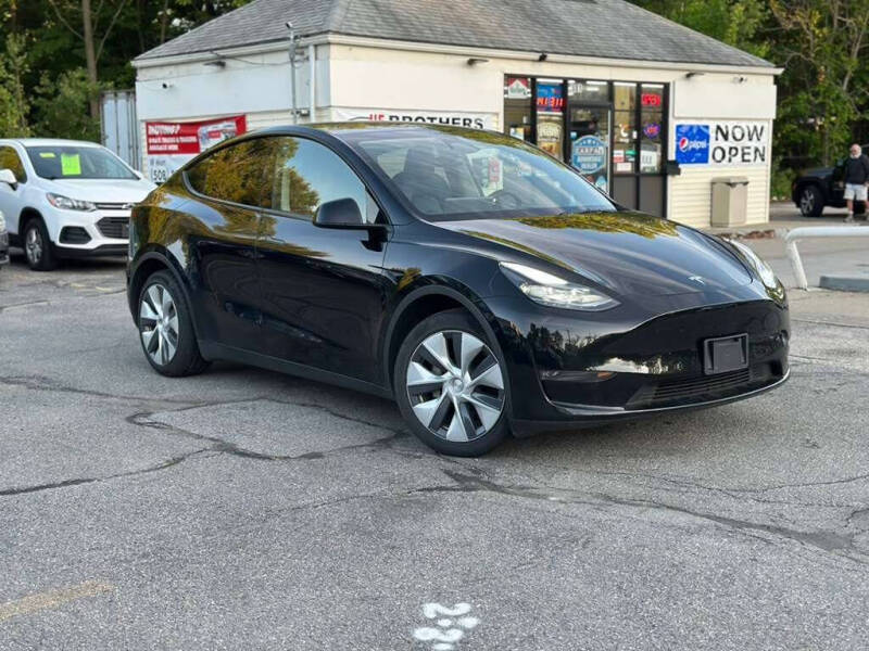 2023 Tesla Model Y Long Range