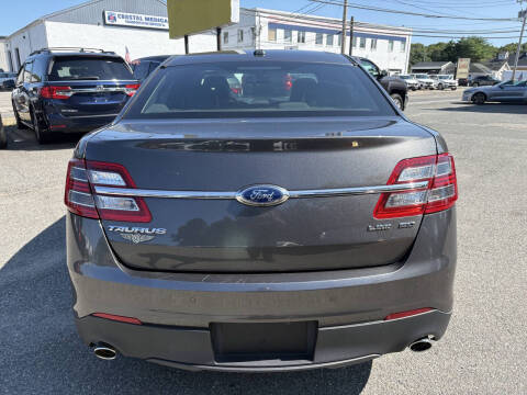 2016 Ford Taurus Limited