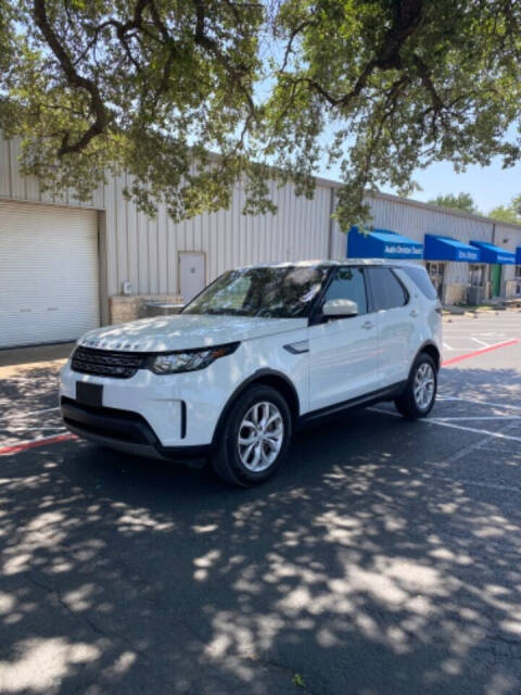 2018 Land Rover Discovery for sale at AUSTIN PREMIER AUTO in Austin, TX