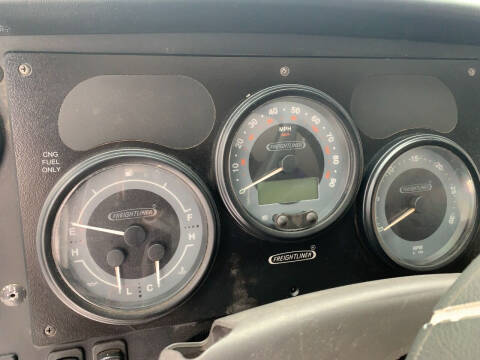 2010 Freightliner MT45 P700 CNG