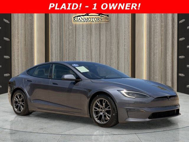 2022 Tesla Model S Plaid