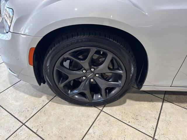 2023 Chrysler 300 S V6