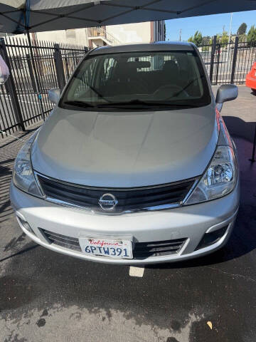 2011 Nissan Versa 1.8 S
