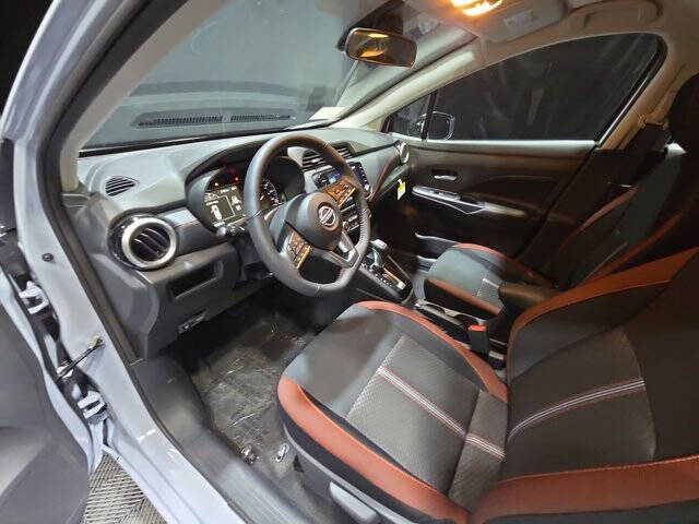 2025 Nissan Versa SR