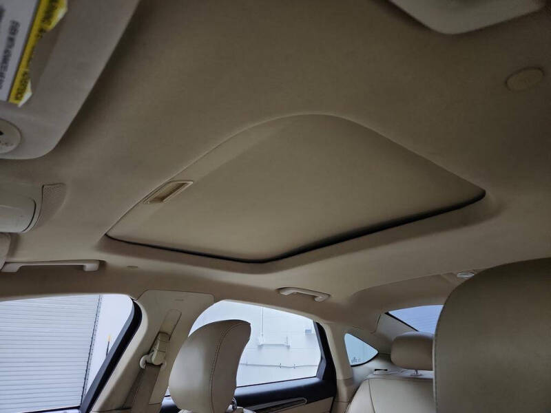 2014 Ford Fusion Energi SE