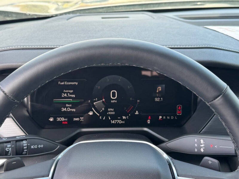 2025 GMC Acadia Elevation