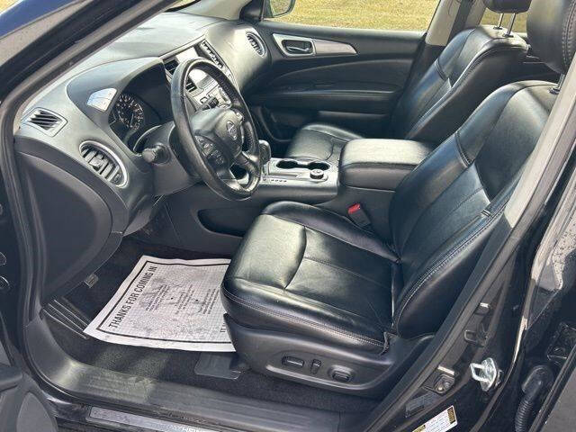 2020 Nissan Pathfinder SL