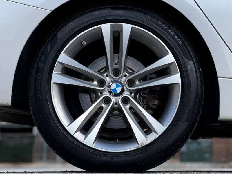 2018 BMW 3 Series 330i xDrive Gran Turismo