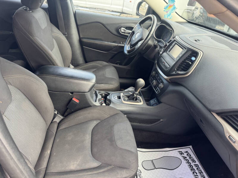 2016 Jeep Cherokee Latitude Altitude