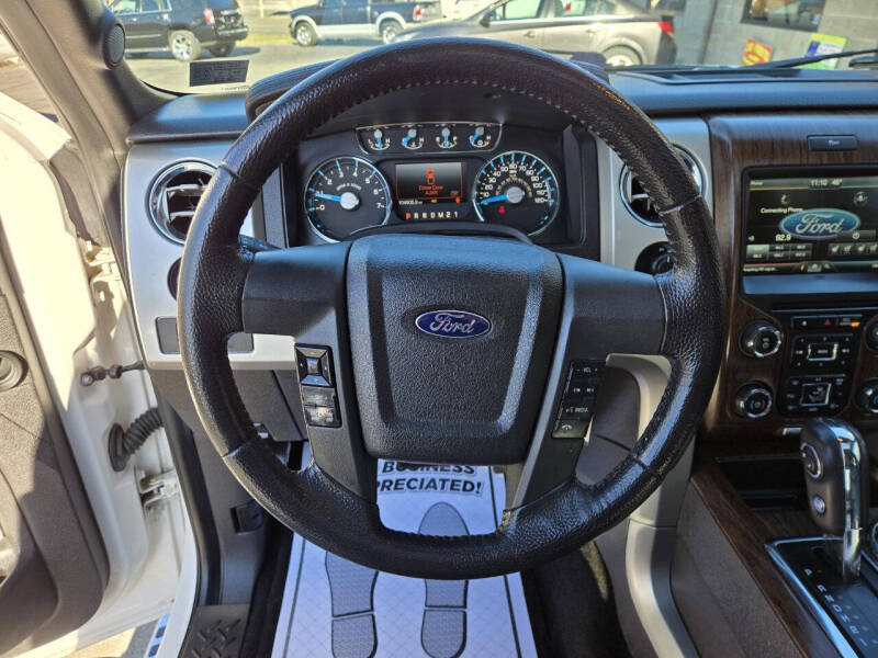 2014 Ford F-150 Lariat photo 12