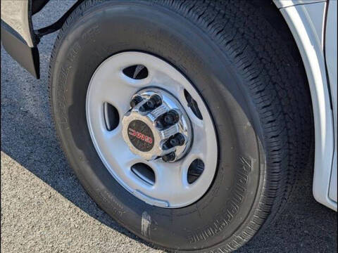 2025 GMC Savana 2500