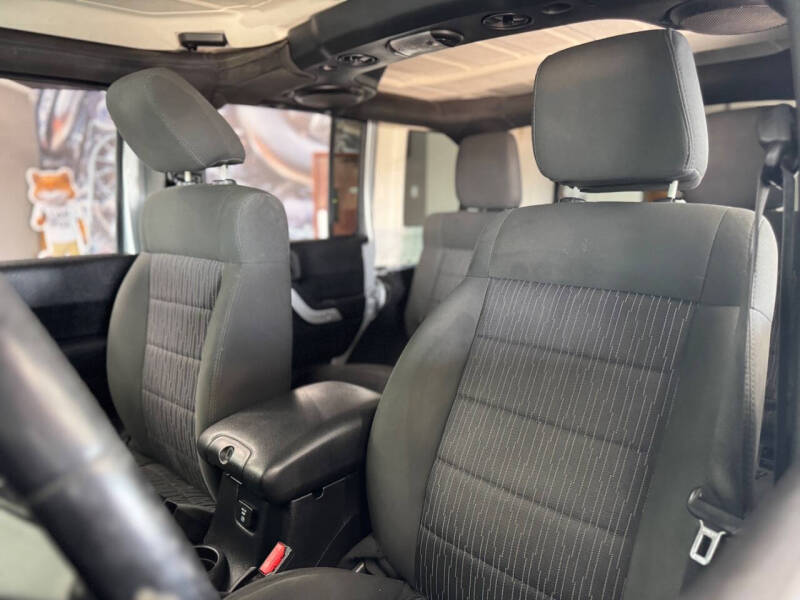 2012 Jeep Wrangler Unlimited Rubicon