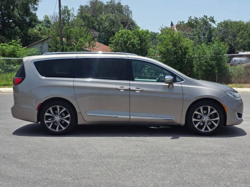 2017 Chrysler Pacifica Limited