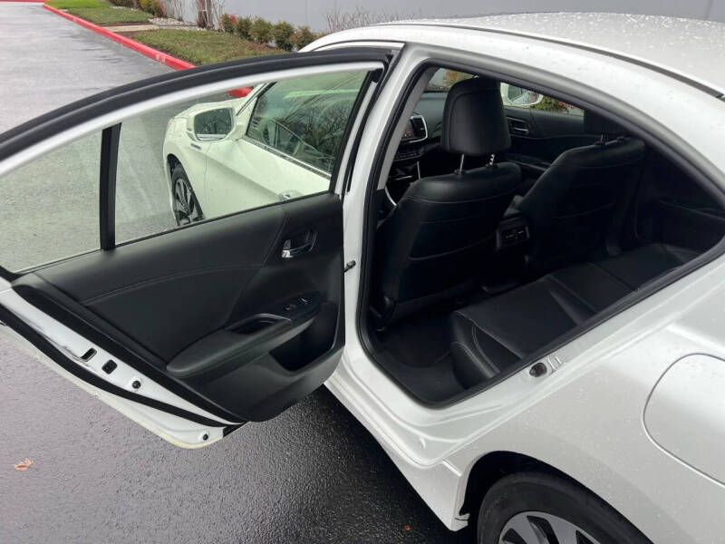 2017 Honda Accord Hybrid Touring