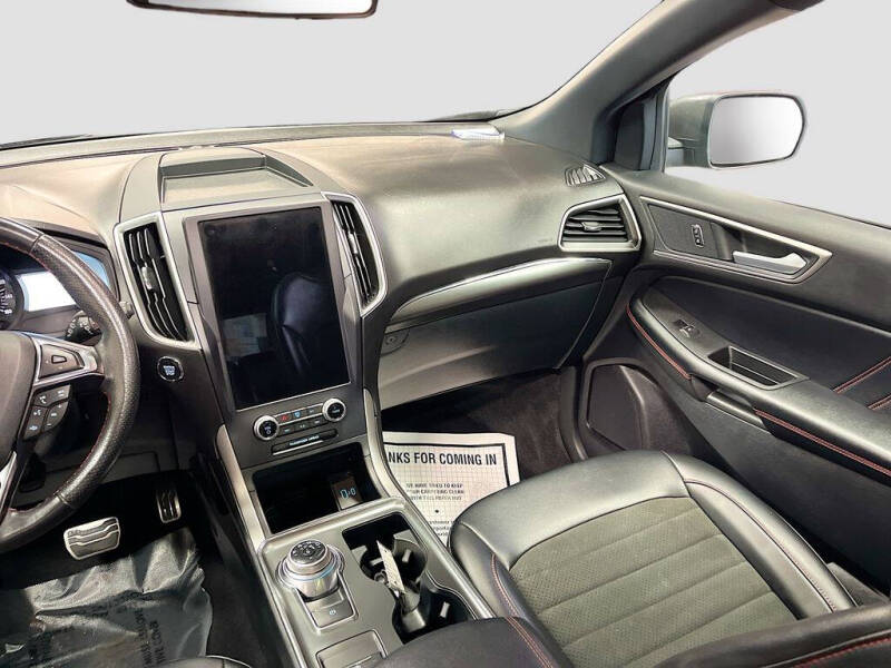 2022 Ford Edge ST-Line