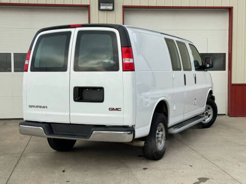 2024 GMC Savana 2500