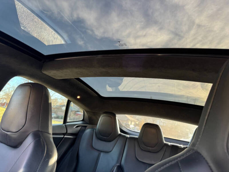 2016 Tesla Model S 90D