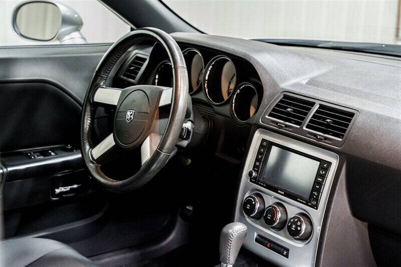2010 Dodge Challenger SE