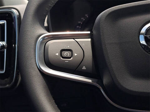 2026 Volvo XC40 B4 Core