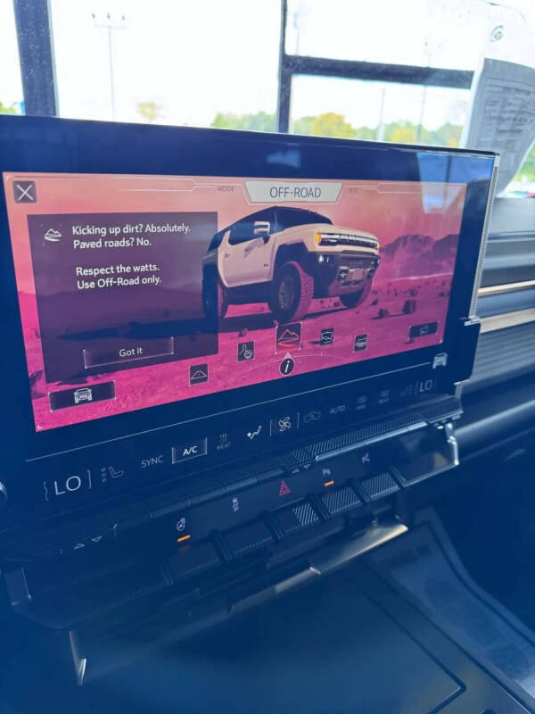 2024 GMC HUMMER EV 2X