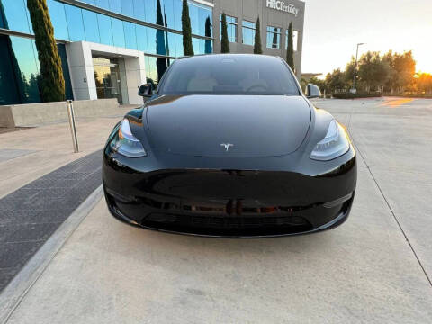 2023 Tesla Model Y Performance