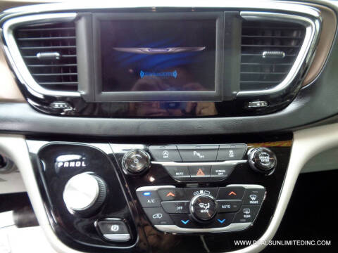 2018 Chrysler Pacifica Touring L