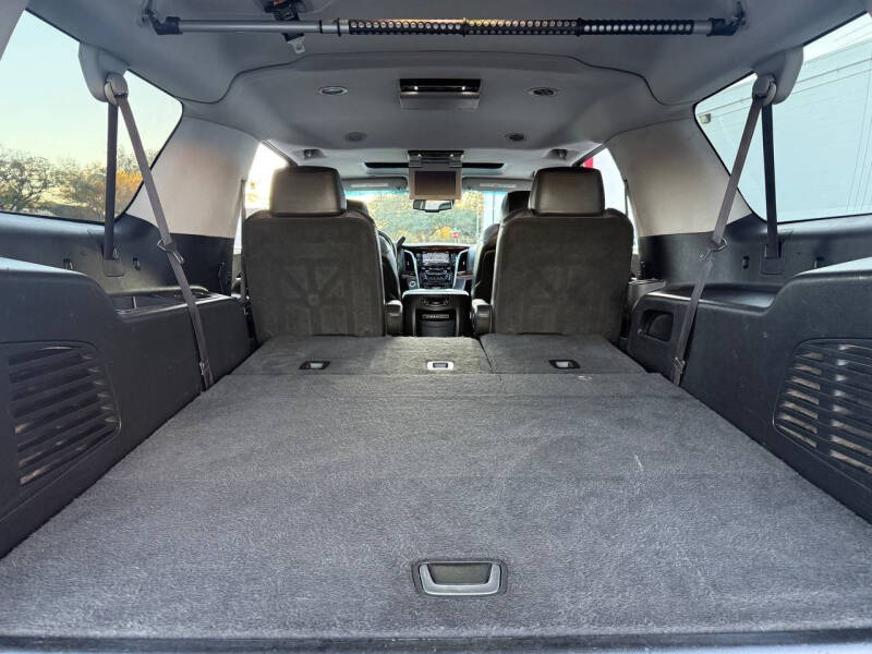 2016 Cadillac Escalade ESV Luxury Collection