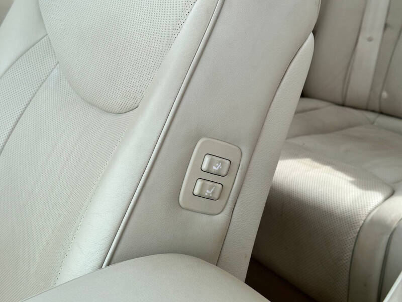 2005 Lexus LS 430