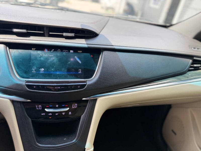 2017 Cadillac XT5