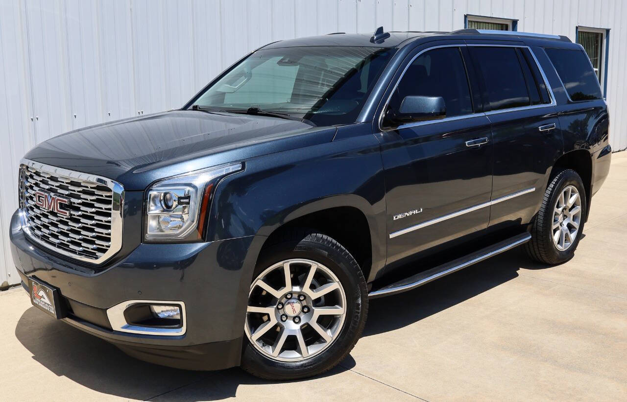 2019 GMC Yukon Denali 4x4 4dr SUV's photo