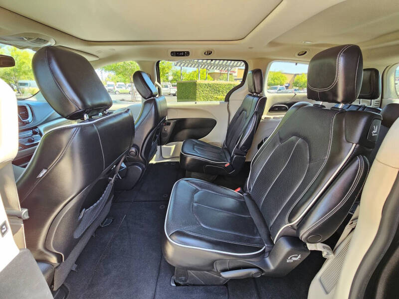 2022 Chrysler Pacifica Limited