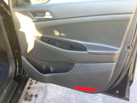 2017 Hyundai Tucson SE