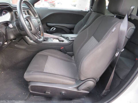 2022 Dodge Challenger SXT